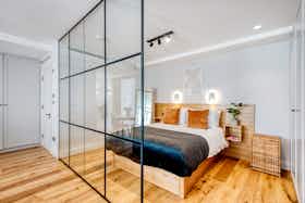 Lägenhet att hyra för 3 460 GBP i månaden i London, Coleherne Road