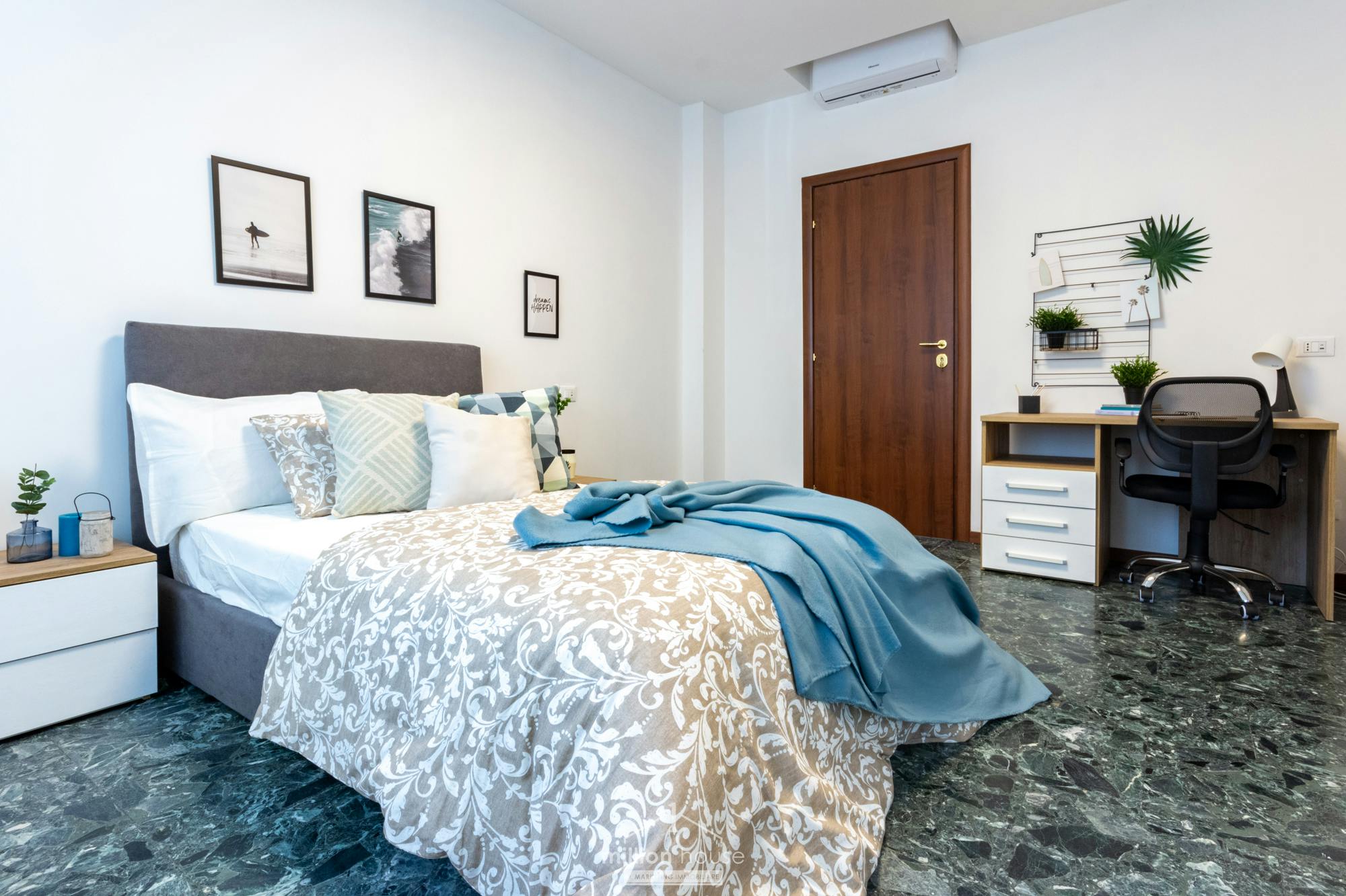 Via Carlo Antonio Carlone, Milan