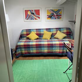 Private room for rent for €600 per month in Florence, Via del Gelsomino