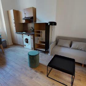 Apartamento for rent for € 842 per month in Lyon, Cours d'Herbouville