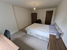 Private room for rent for £1,100 per month in London, St Rule Street