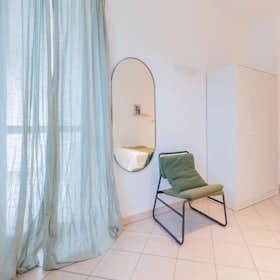 Private room for rent for €540 per month in Turin, Strada del Fortino