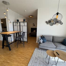 Apartment for rent for €2,200 per month in Berlin, Erich-Nehlhans-Straße