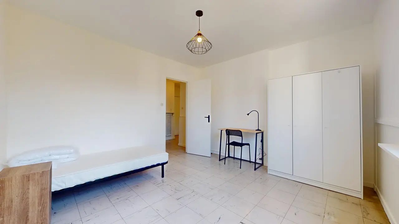 Quarto privado para alugar por € 337 por mês em Grenoble, Rue Claude Kogan