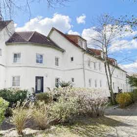 Appartement te huur voor € 1.090 per maand in Königs Wusterhausen, Köpenicker Straße