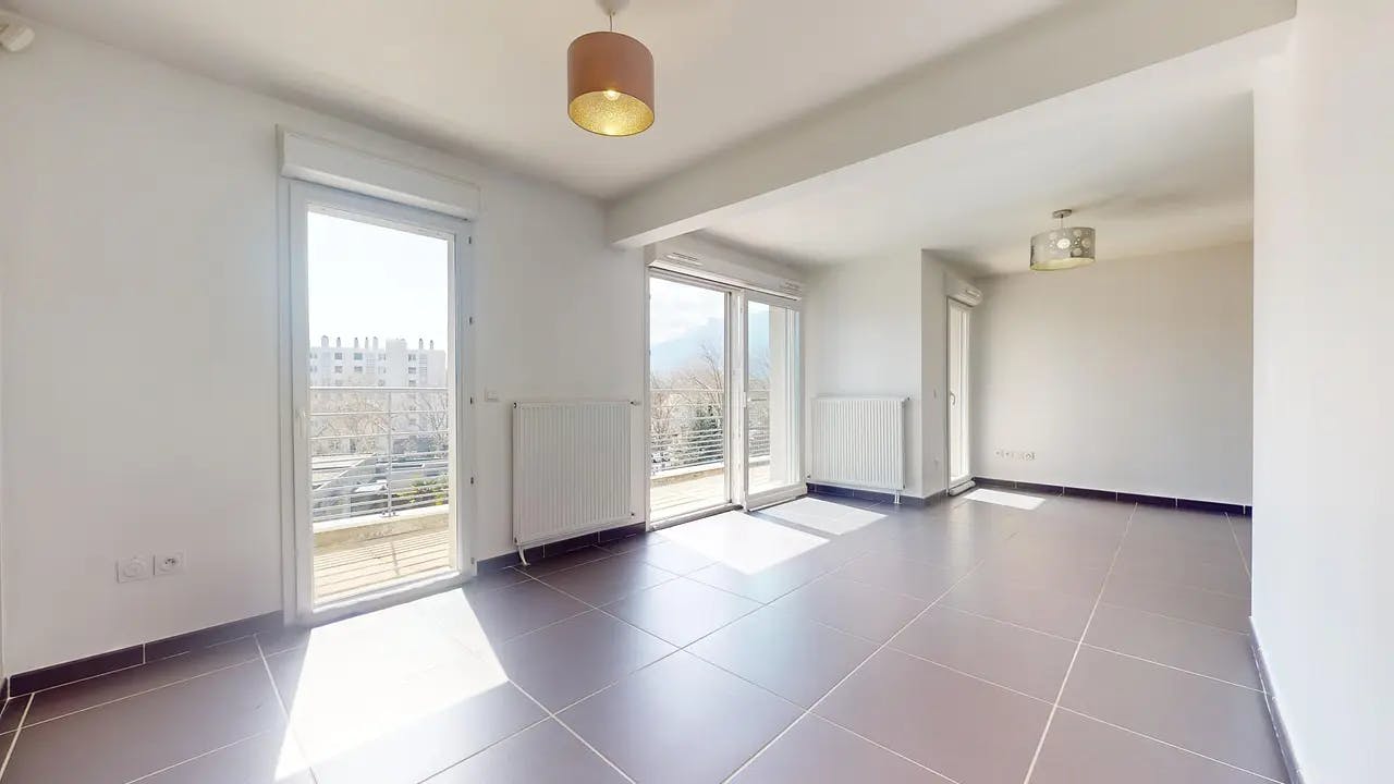 Apartamento en alquiler por 869 € al mes en Grenoble, Rue Louise Michel