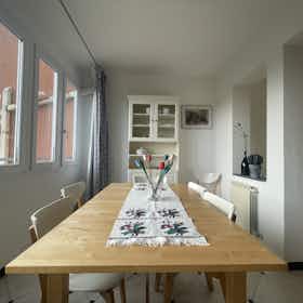 Apartment for rent for €2,903 per month in Chiavari, Via Giovanni Mario Copello