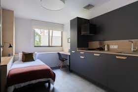 Apartament de închiriat pentru 952 EUR pe lună în Valencia, Passeig Facultats