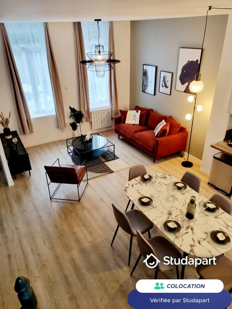 Private room for rent on Rue de la Chaude Rivière, Lille - Vue 3