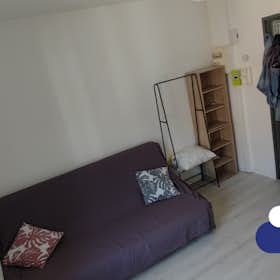 Apartment for rent for €440 per month in Lille, Rue Pasteur