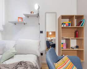 Privé kamer te huur voor € 495 per maand in Turin, Via Carlo Pedrotti