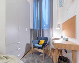 Privé kamer te huur voor € 505 per maand in Turin, Via Carlo Pedrotti