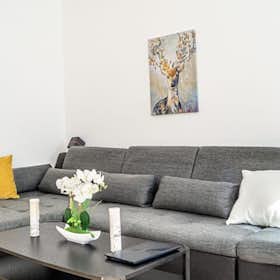 Apartment for rent for €6,292 per month in Vienna, Albrechtsbergergasse