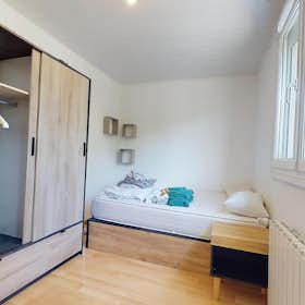 WG-Zimmer for rent for 505 € per month in Orléans, Allée des Roseraies