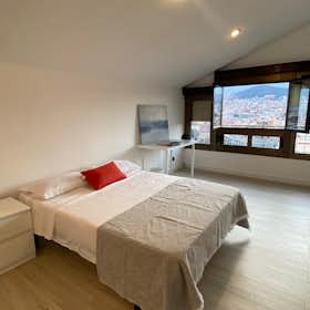 公寓 for rent for €800 per month in Barcelona, Avinguda Meridiana