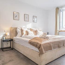 Appartement te huur voor € 6.292 per maand in Krems an der Donau, Bahnhofplatz