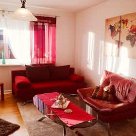 Apartamento para alugar por € 1.300 por mês em Kiel, Stormarnstraße