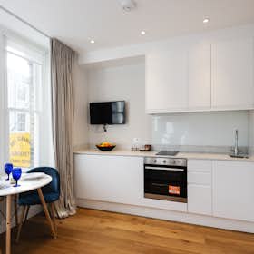 单间公寓 正在以 £1,820 的月租出租，其位于 London, Kenway Road