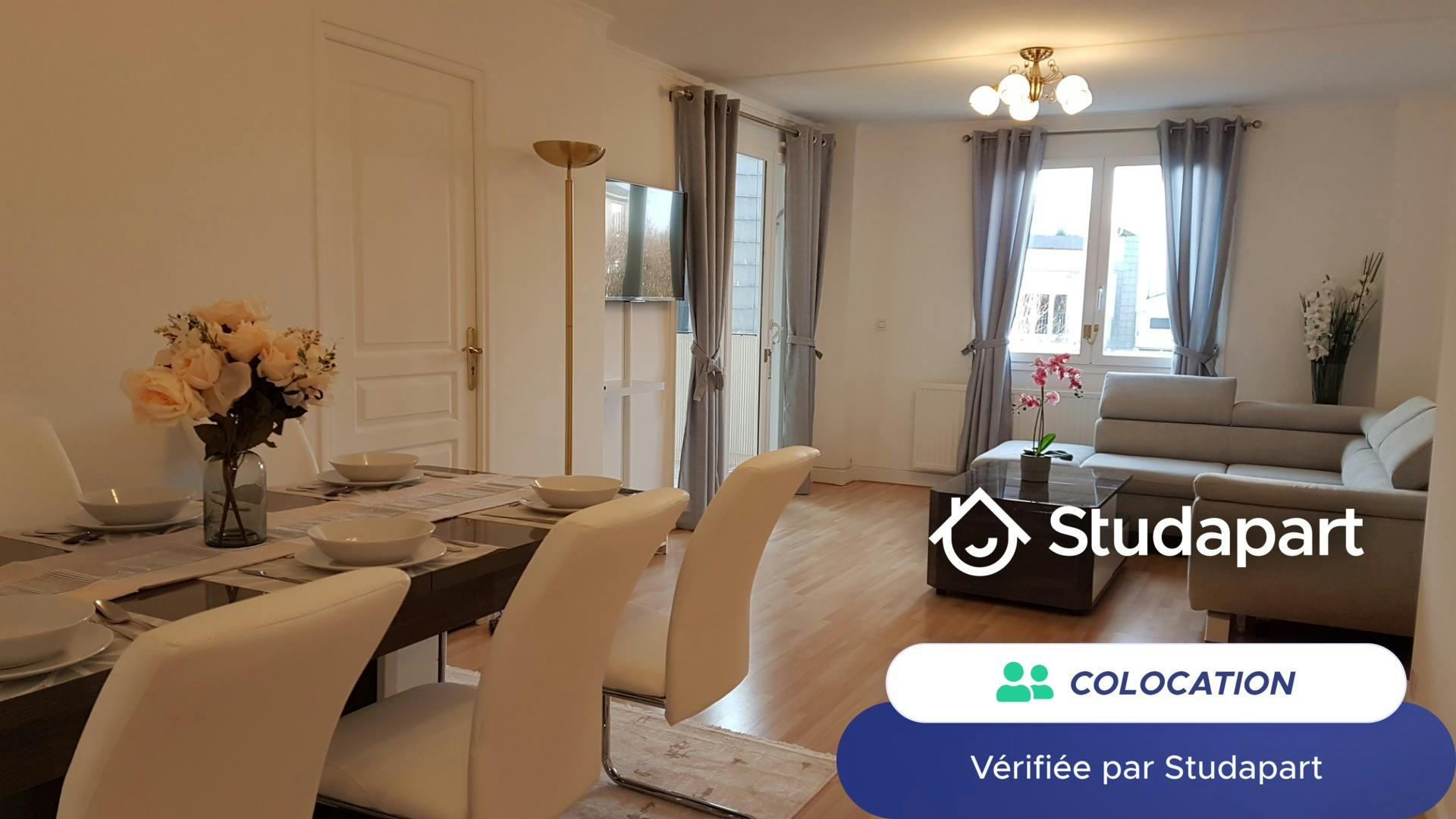 WG-Zimmer zu mieten für 590 € pro Monat in Noisiel, Square des Perdreaux