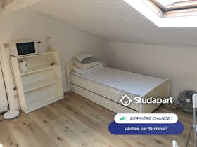 Квартира за оренду для 480 EUR на місяць у Toulouse, Rue Robert Borios