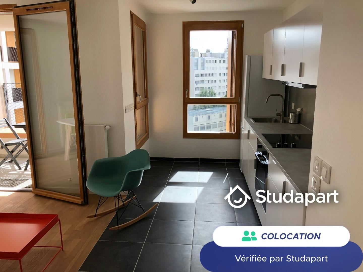 Private room for rent on Rue Eva Kotchever, Paris - Plus