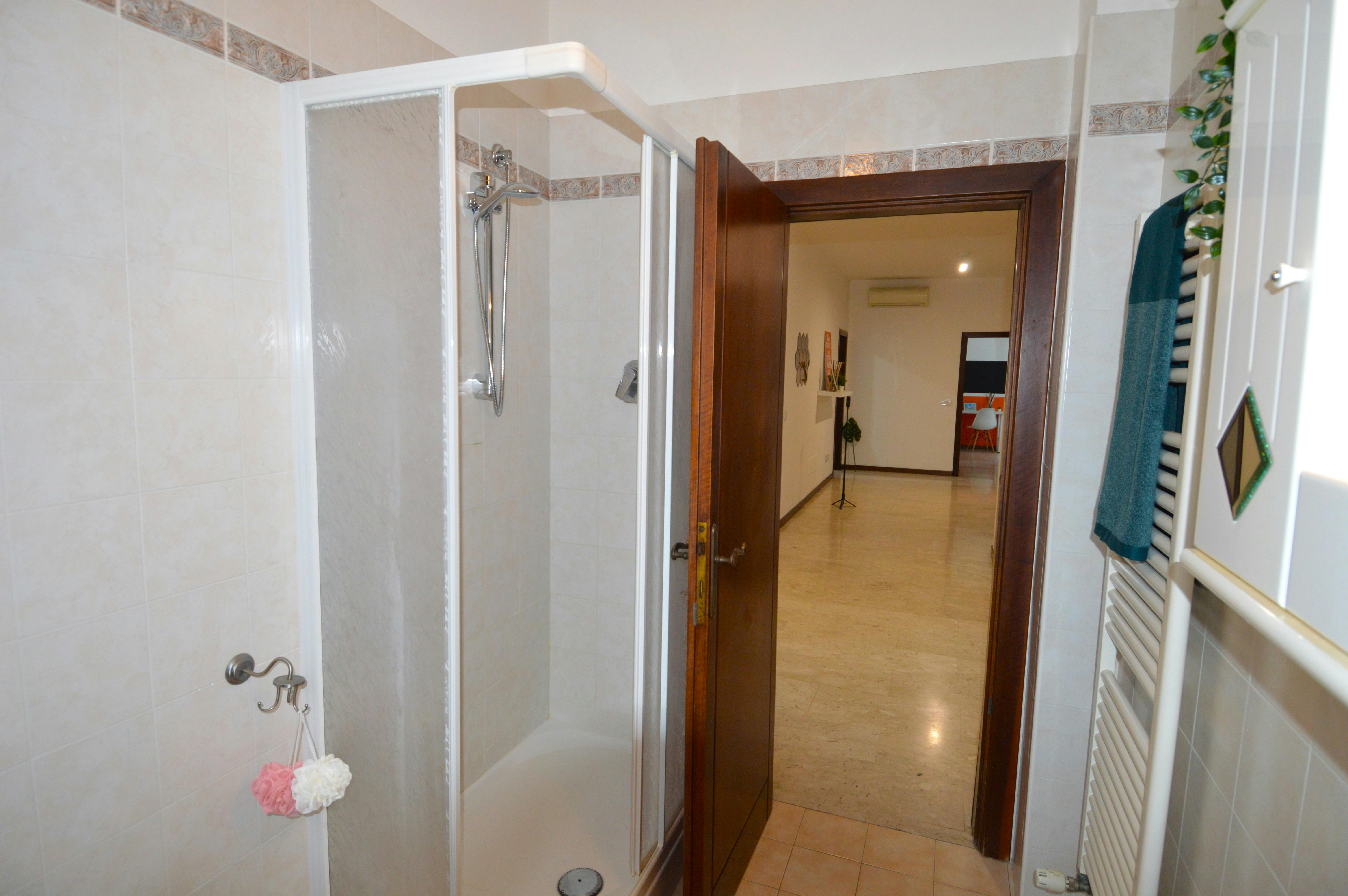 Single room Modena, 1 bed, 18m² — photo 21