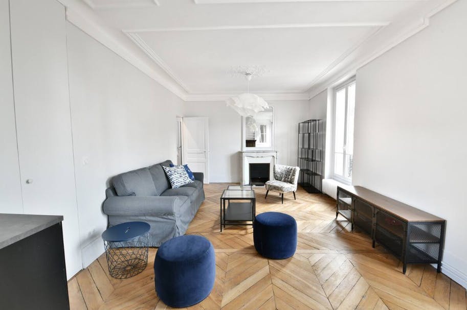 Apartment for rent for €5,650 per month in Paris, Rue Vaneau