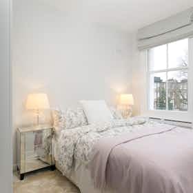 Apartment for rent for £3,350 per month in London, Philbeach Gardens