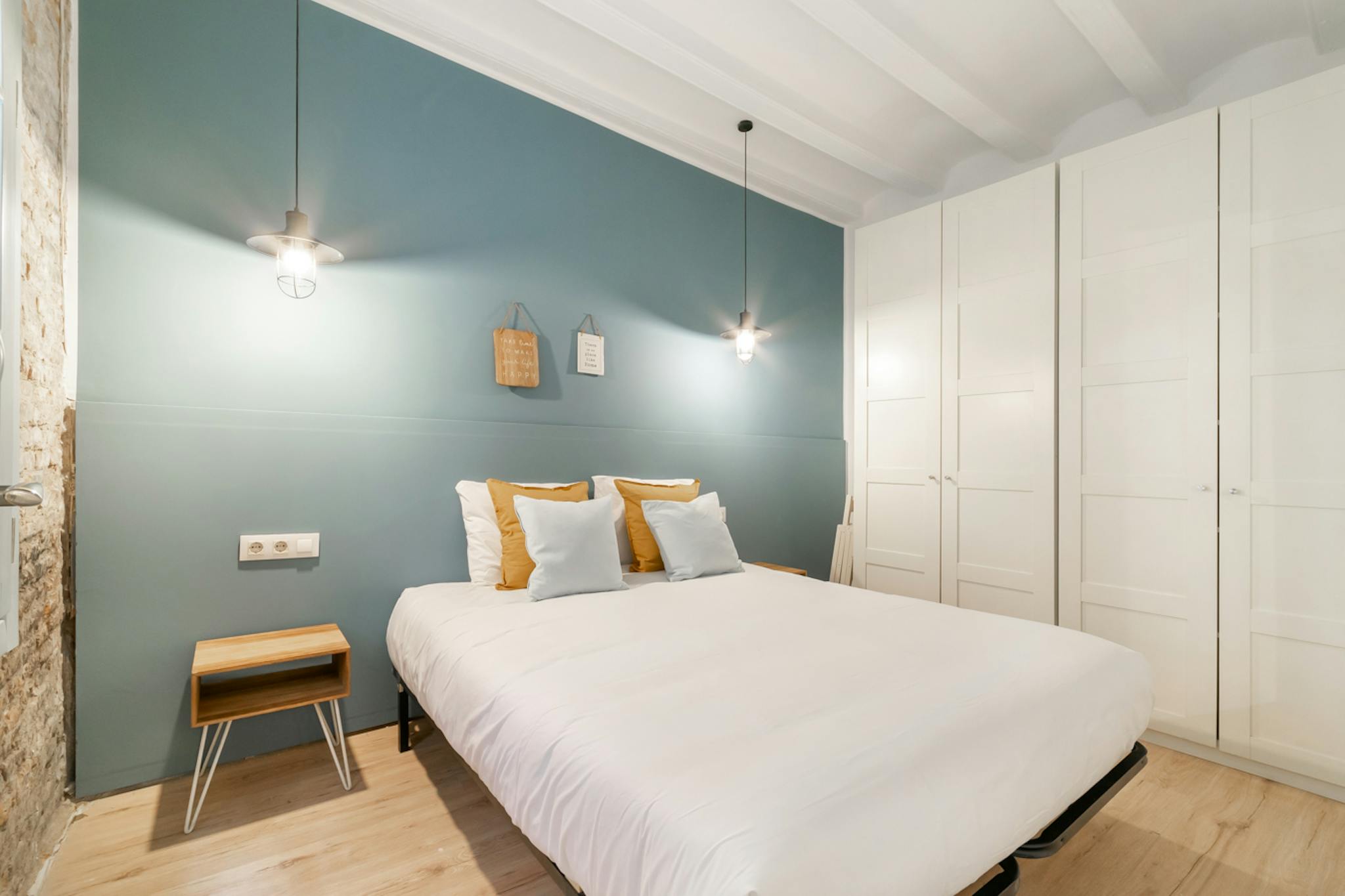 Carrer de Pontevedra, Barcelona preview