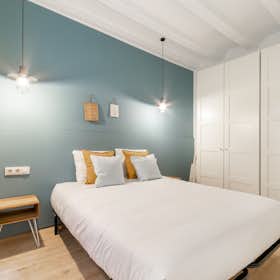 Apartament de închiriat pentru 2.150 EUR pe lună în Barcelona, Carrer de Pontevedra