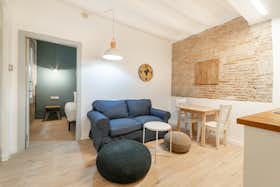Apartment for rent for €2,150 per month in Barcelona, Carrer de Pontevedra