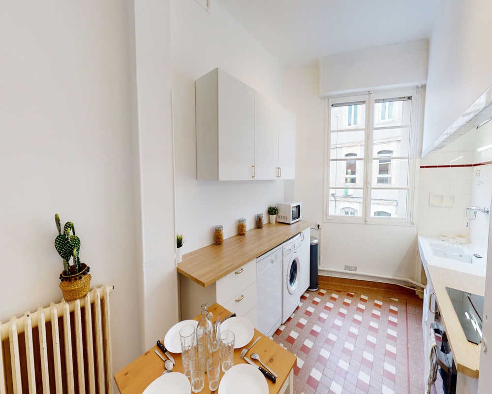 Apartment Toulouse, 1 bed, 13m² — photo 11