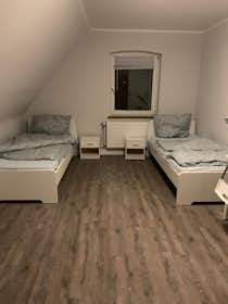 Wohnung zu mieten für 2.745 € pro Monat in Bebra, Im Göttinger Bogen