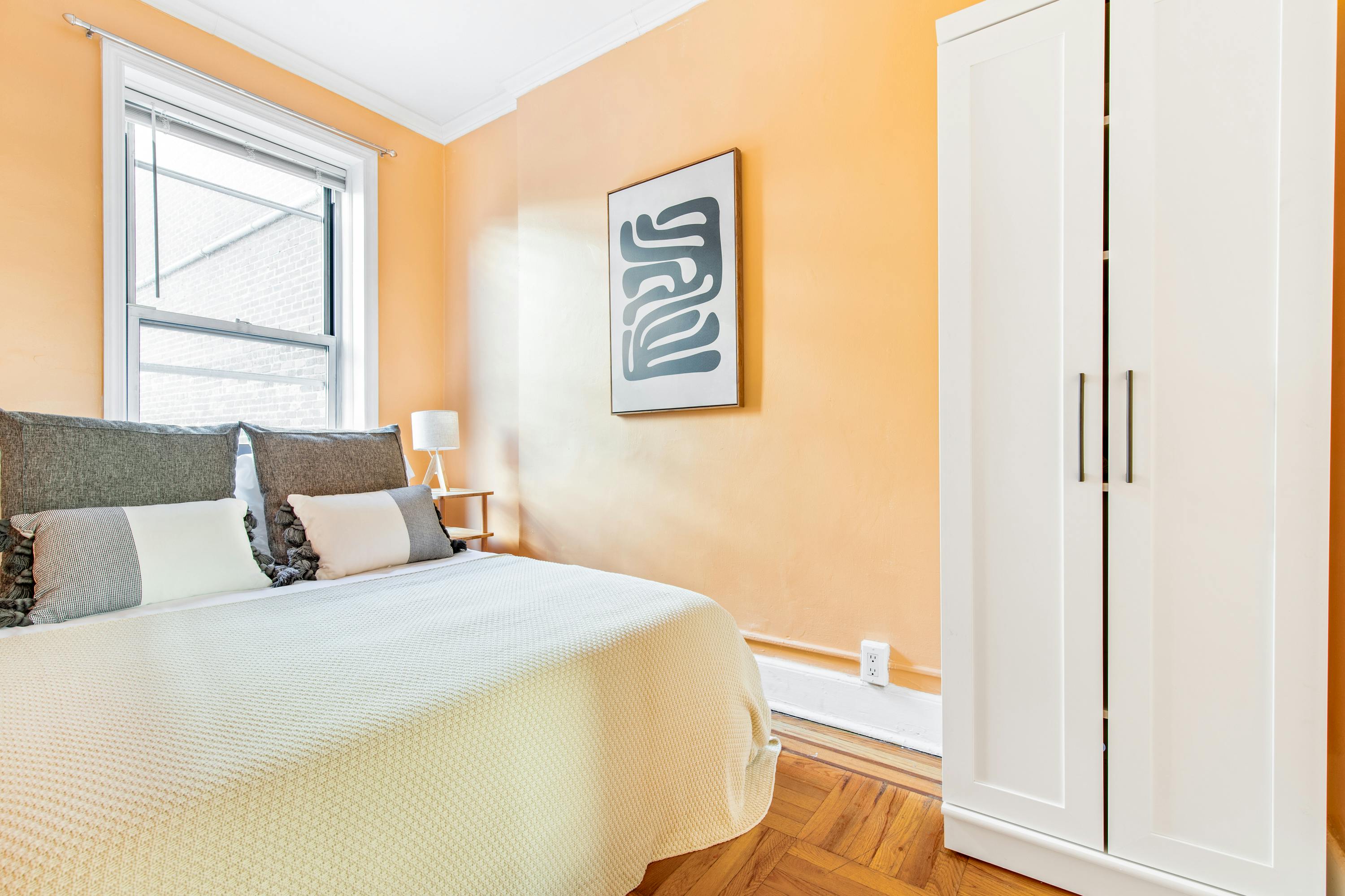 E 61st St, New York City, NY preview