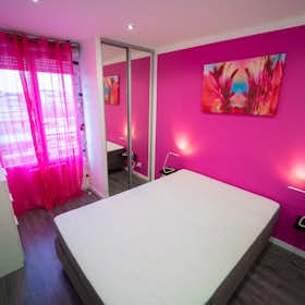 Private room for rent for €475 per month in Villeurbanne, Avenue Antoine de Saint-Exupéry
