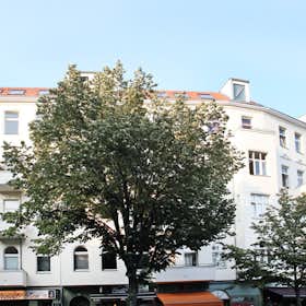 Private room for rent for €765 per month in Berlin, Köpenicker Straße