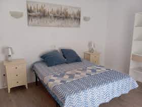 Apartamento para alugar por € 1.200 por mês em Mijas, Avenida Virgen de la Peña