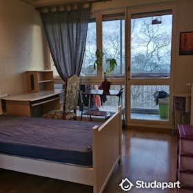 Private room for rent for €430 per month in Rennes, Square du Luxembourg
