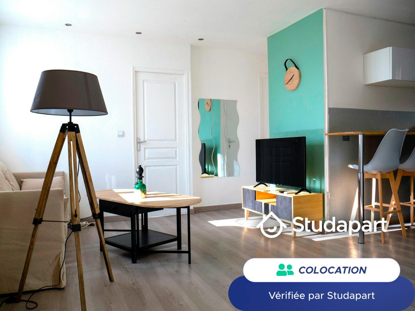 Private room for rent for €470 per month in Toulon, Rue du Roi René