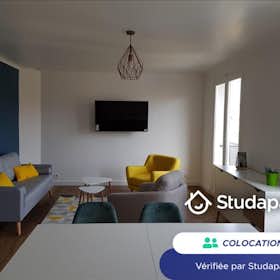 Отдельная комната сдается в аренду за 445 € в месяц в Perpignan, Rue Denis Papin