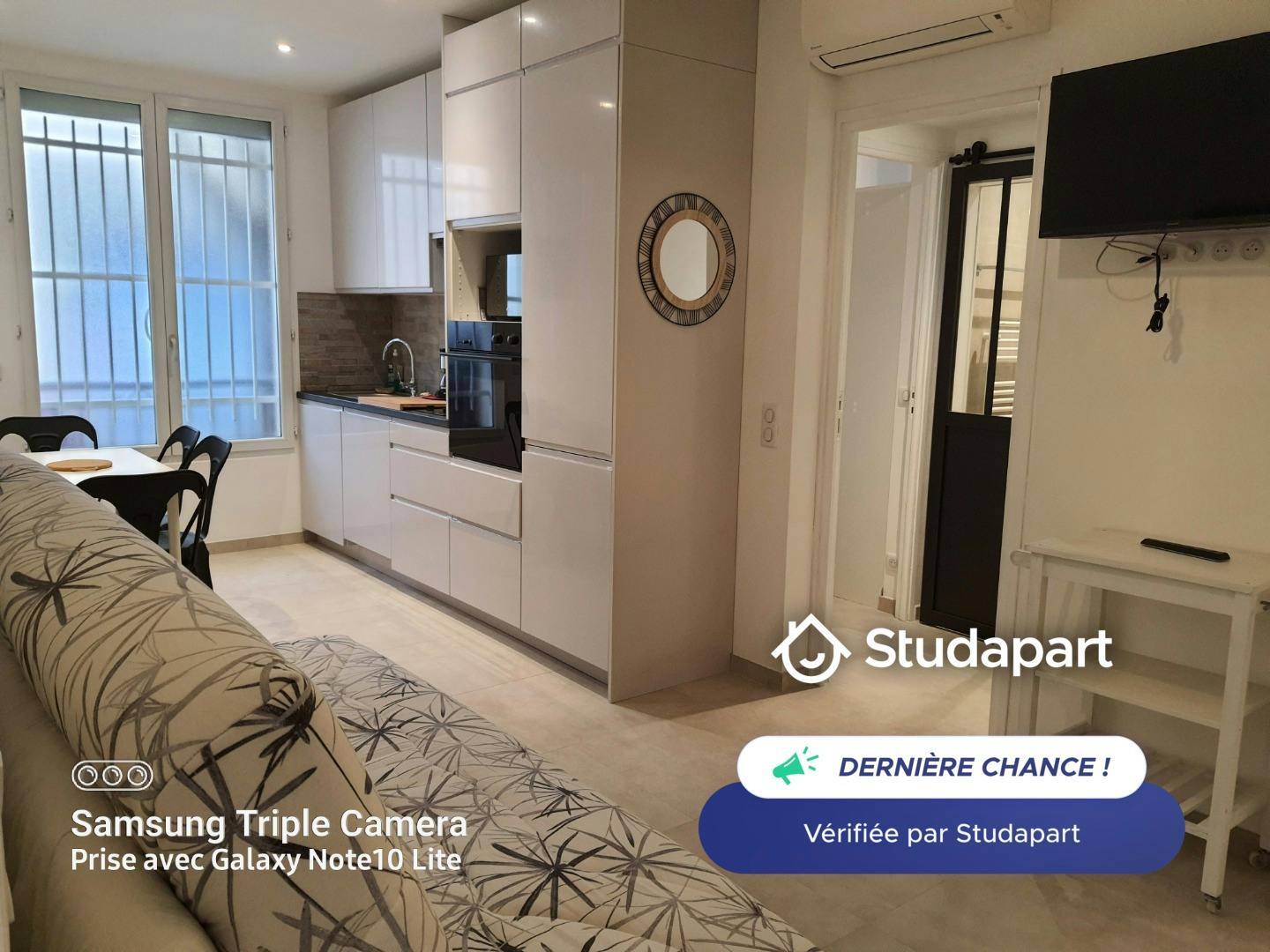 Apartment for rent for €1,650 per month in Antibes, Avenue Pasteur