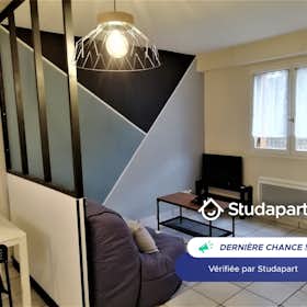 House for rent for €550 per month in Dijon, Rue des Moulins