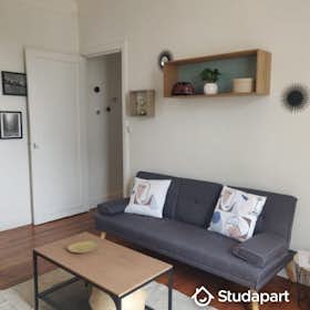 Quarto privado for rent for € 360 per month in Troyes, Rue Voltaire