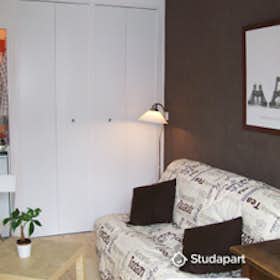 Apartamento en alquiler por 650 € al mes en Voisins-le-Bretonneux, Villa Adrienne