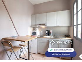 Квартира сдается в аренду за 650 € в месяц в Arles, Rue Porte de Laure