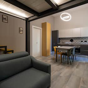 Monolocale for rent for 3.688 € per month in Cannobio, Via Paolo Zaccheo
