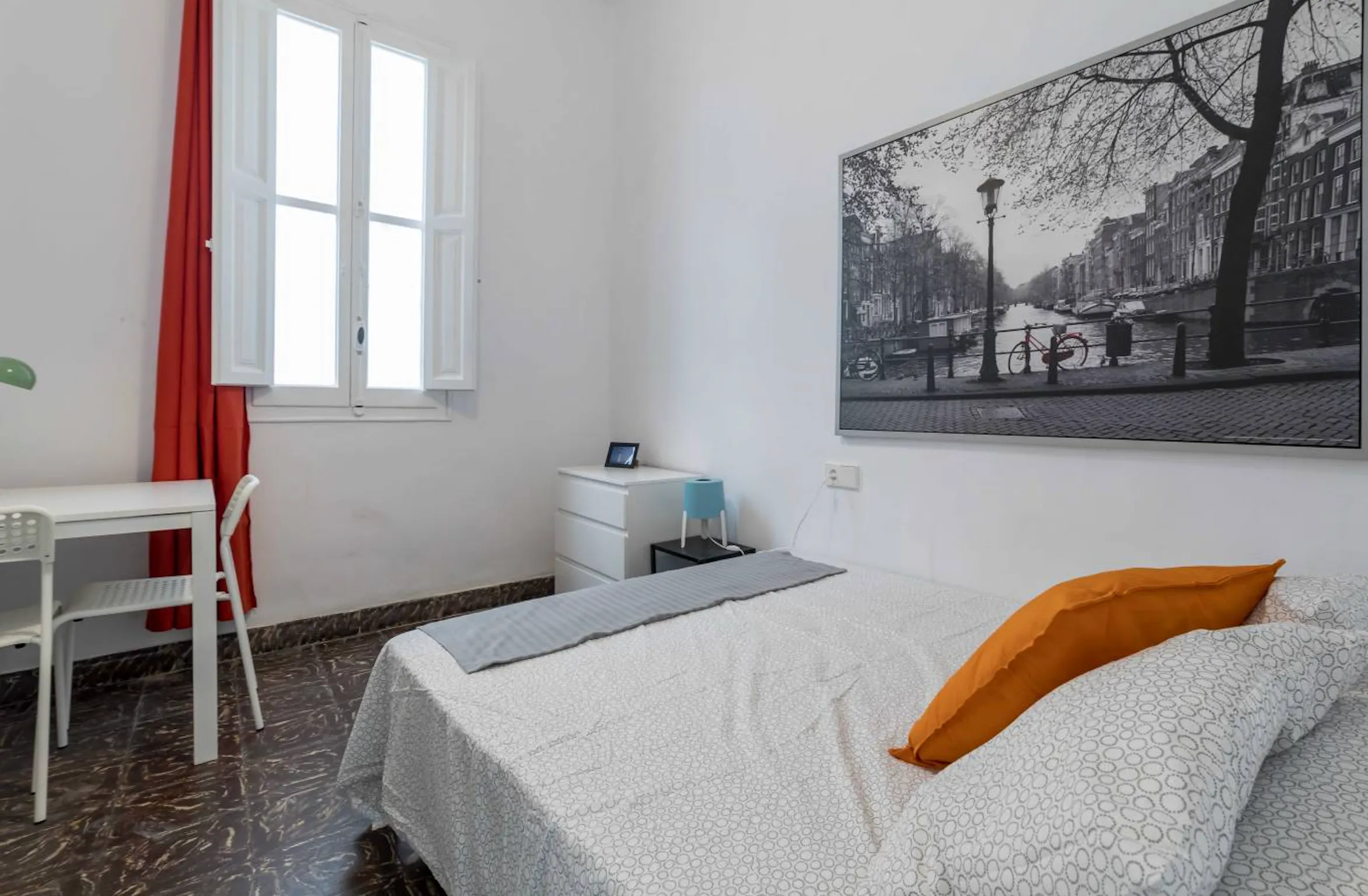 Private room in Carrer de Guillem de Castro, Valencia (1502147) ROOM 2
