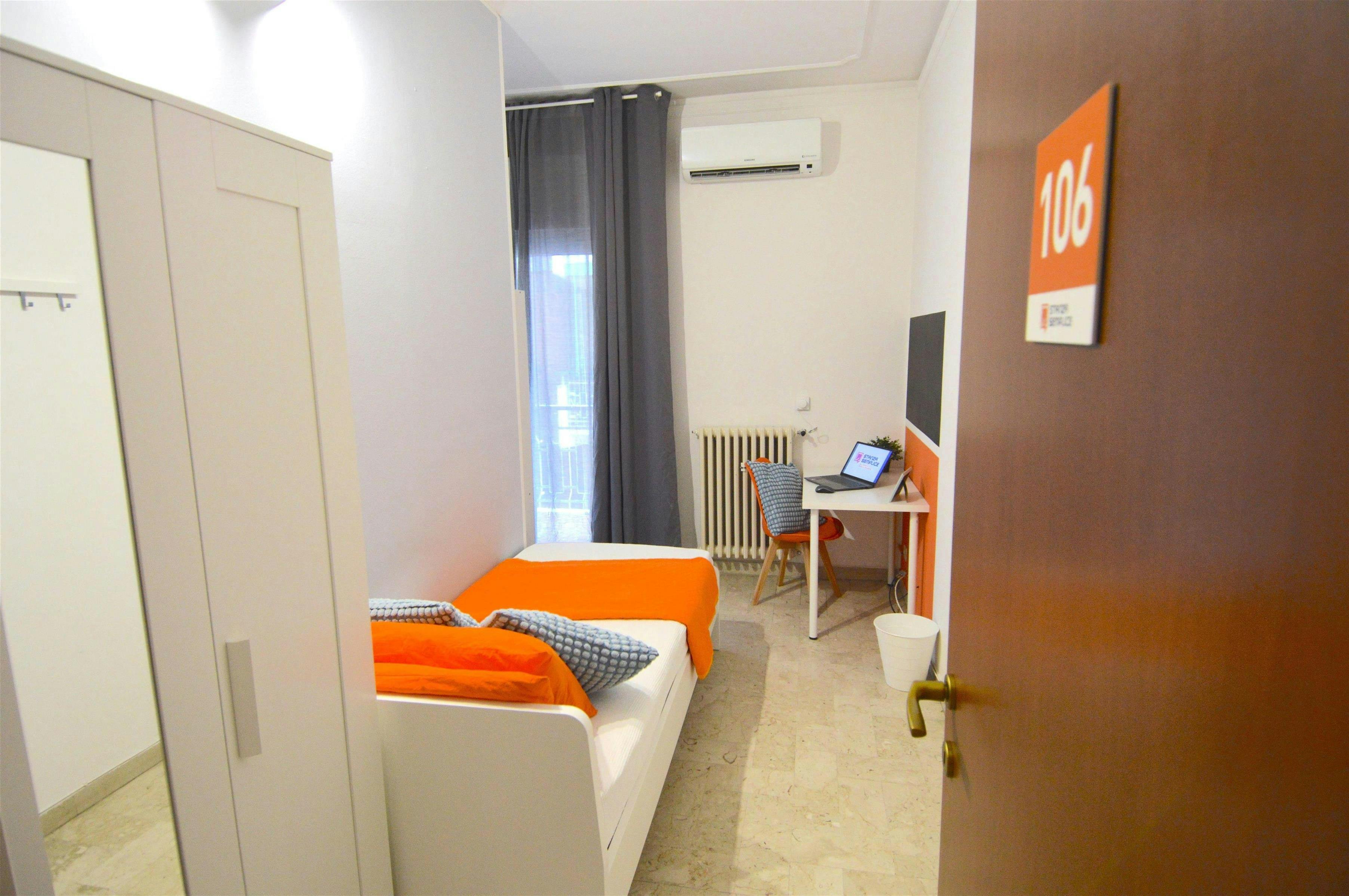 Via Pietro Giardini, Modena preview