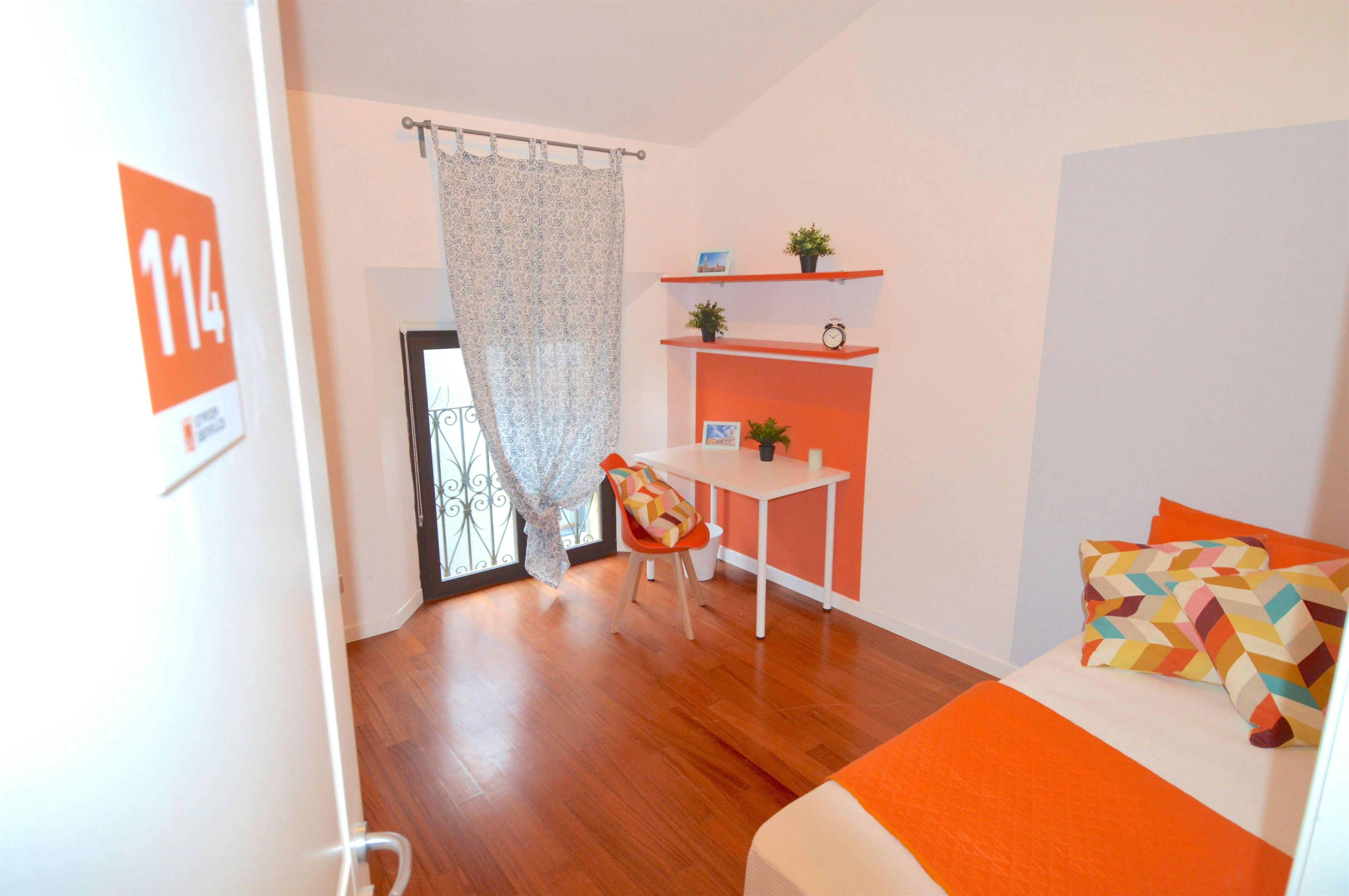 Private room in Via Emilia Ovest, Modena (1502173) room image 1