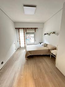 Отдельная комната сдается в аренду за 400 € в месяц в Logroño, Gran Vía Juan Carlos I